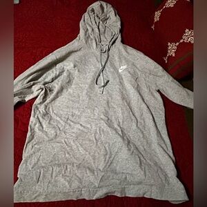 Nike- Grey pullover hoodie